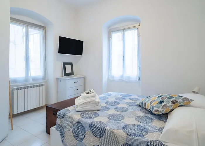 Brightsight Spezia Modern Flat